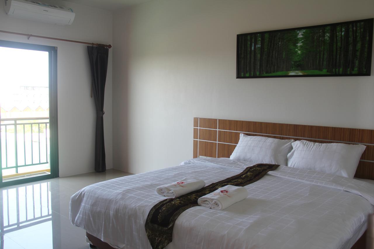 Tawan Anda Garden Hotel Surat Thani Ngoại thất bức ảnh